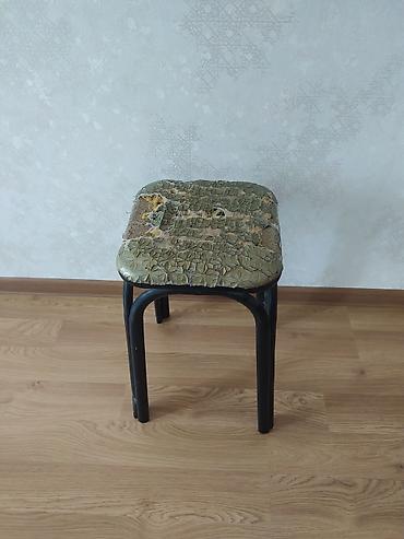 стулья для бара: Bərk tabletkadir.ùstù bir az cirilib - Material: möhkəm metal — 1