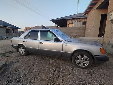 рул мерс 210: Mercedes-Benz W124: 1993 г., Кол менен иштөөчү, Седан — 4