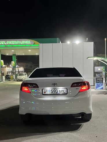 машина алу: Toyota Camry: 2014 г., 2.5 л, Автоматические, Бензин, Седан