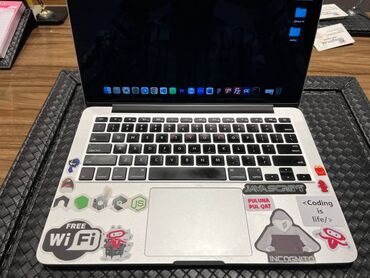 makbuk: Macbook Pro 13 2015 в идеальном состоянии ни единной царапины,