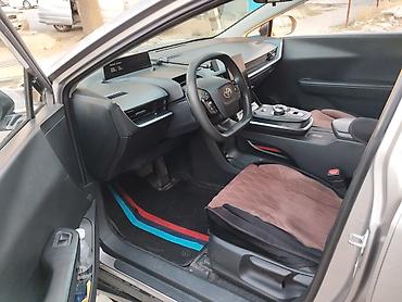 Toyota: Toyota bZ3: 2023 г., Автомат, Электромобиль, Седан — 6
