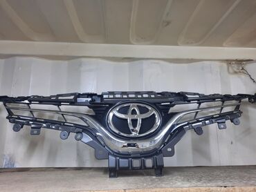 таета 70: Решетка радиатора Toyota 2018 г., Новый