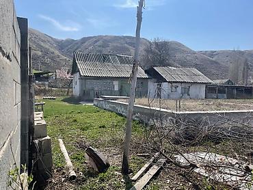 Продажа коттеджей и домов: Уй сатылат Бербулак айылы 8 сотых 2 комната времянкасы бар таза Аба — 12