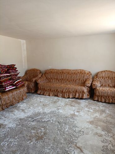 купить угловой диван в бишкеке: Цвет - Золотой, Новый
