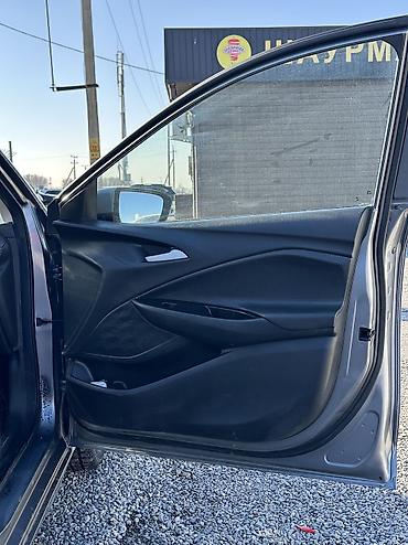 Chevrolet: Chevrolet Onix: 2020 г., Автомат, Бензин, Седан — 13