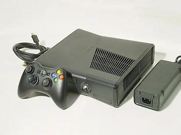 elektronska: U ponudi je Xbox 360 konzola. Konzola je vrlo korektno očuvana, sa — 5