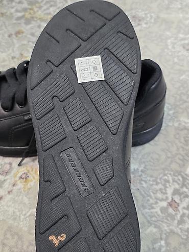 nike react: Кроссовки SKECHERS, модель в классическом полностью чёрном цвете. - — 3
