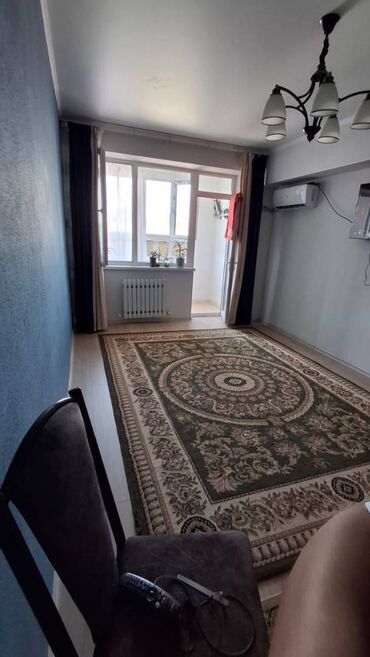 срочно продаётся 1 комнатная квартира в районе ошского рынка по улице молодая гвардия: 1 бөлмө, 40 кв. м, Элитка, 1 кабат