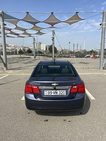 evakuator satışı: Chevrolet Cruze: 1.4 l | 2013 il 208000 km Sedan — 2