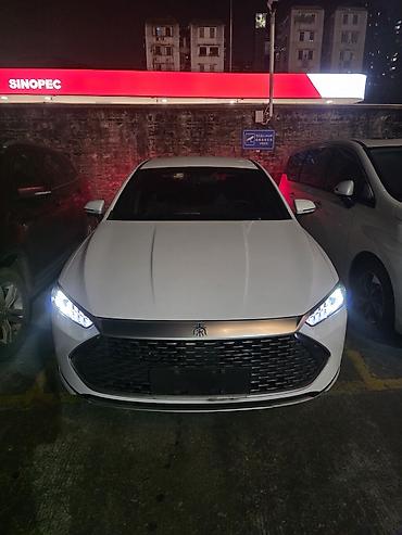 привод 124: BYD Qin: 2022 г., 1.5 л, Автомат, Гибрид, Седан — 1