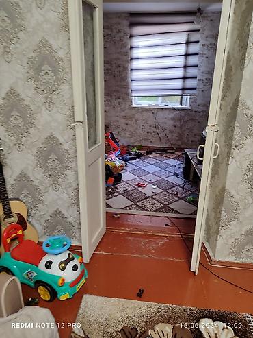 барачный: 3 комнаты, 63 м², 1 этаж — 2