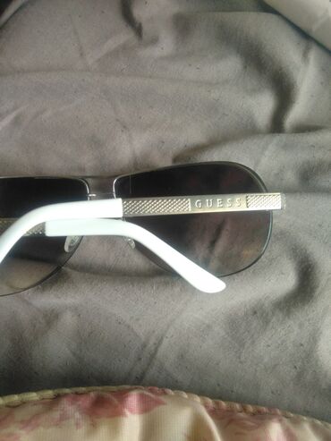 srebrna torbica sa cirkonima: Sunglasses, Guess, color - White