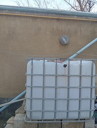 Все для дома и сада: IBC su çəni – 1000 litr - Həcm: təxminən 1000 L (1 m³) - Material — 1