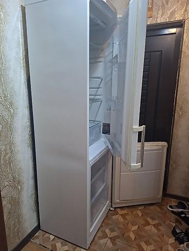 hotpoint: Xarab 2 qapılı Hotpoint Ariston Soyuducu Satılır, rəng - Ağ — 8