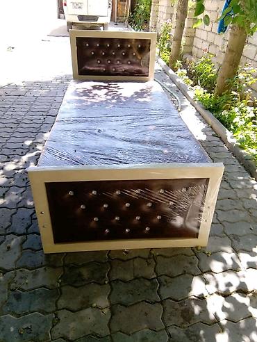 krep parca: Mebel dəsti – tək nəfərlik çarpayı və qonaq otağı üçün oval jurnal — 1