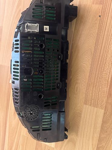 mercedes panel: Mersedes w211 w 212 piriboru km ile işlək vəziyyətdədir təcili satılır — 3
