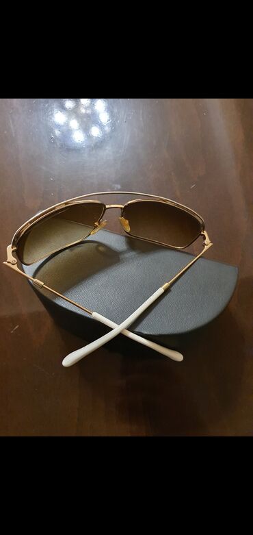 Eynəklər: İtalyadan alınıb 390 avroya Təmiz İtalyan malıdır. Tam təzə və — 8