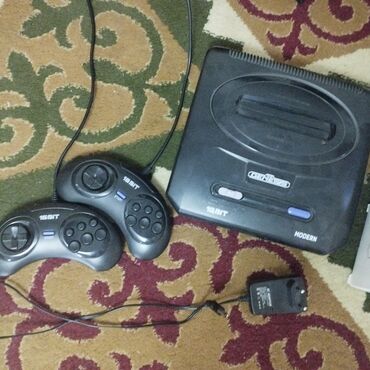 консоль psp: Sega Genesis +300 с джойстиками с кабелем.Мортал