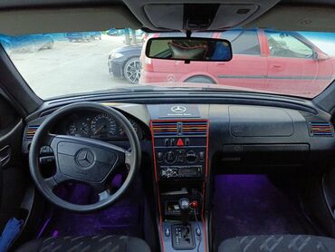 Mercedes-Benz: Mercedes-Benz C 180: 1.8 l | 1998 il Sedan — 13