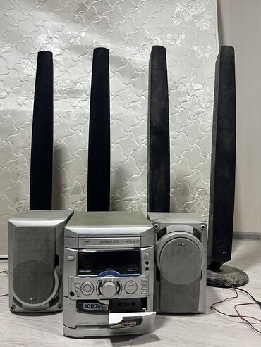 компьютеры манитор: В комплекте: 	•	Основной блок LG (1000 Вт) 	•	2 большие настольные