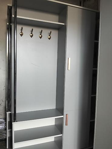 silver kitchen: Прихожая 
Ширина 1.20
высота 1.90 — 6