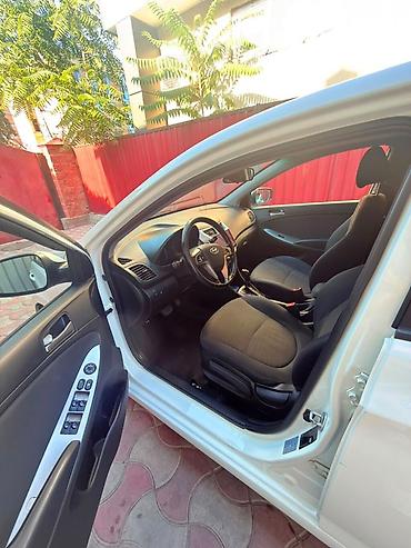 hyundai accent 2015: Hyundai Accent: 2015 г., 1.5 л, Автомат, Бензин, Седан — 3