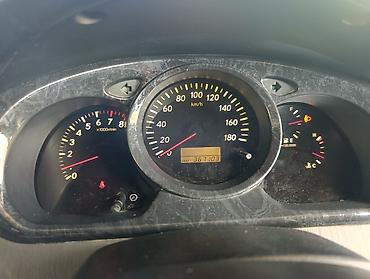 автоком: Toyota Kluger: 2002 г., 3 л, Автомат, Бензин, Кроссовер — 3