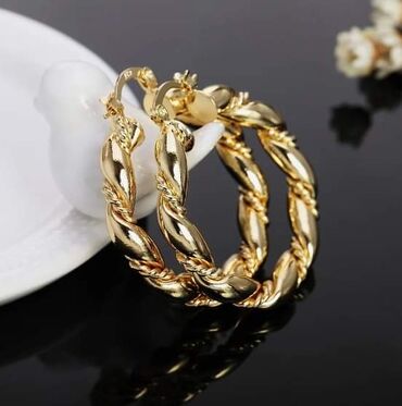 Minđuše: Mindjuse 800 din — 9