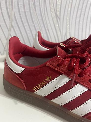 adidas different: Adidas, Ölçü: 39, rəng - Qırmızı, Yeni — 2