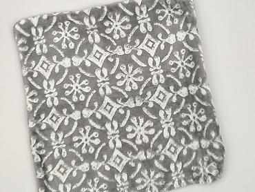 polar materiał: Miękki koc/pled z mikrofibry – szary z białym, ornamentowym wzorem - — 1