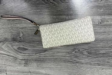 Novčanici: Michael Kors original  novčanik ili torbica koja se nosi oko ručnog — 5