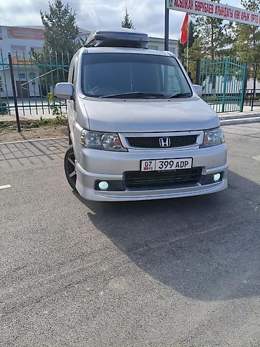 сполер на степ вагон: Honda Stepwgn: 2003 г., 2 л, Автомат, Бензин, Минивэн — 1