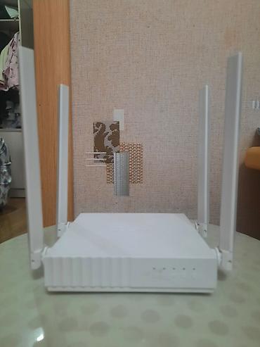 Wi‑Fi роутер с четырьмя внешними антеннами - Стандарт