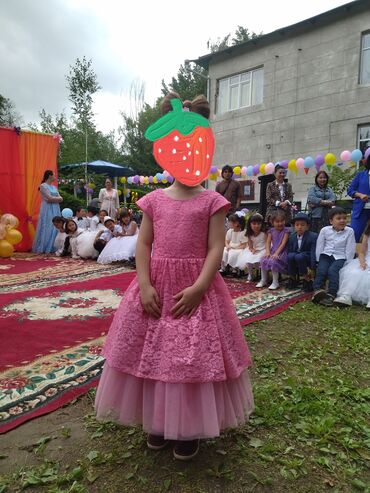 shvejnaja mashinka 5 nitka: Детское платье, цвет - Розовый, Б/у