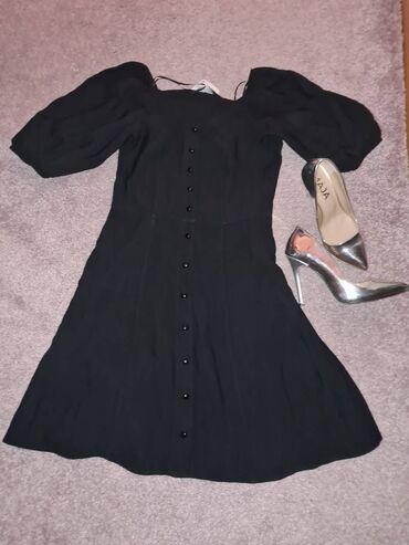 haljina sa puf rukavima: S (EU 36), bоја - Crna, Večernji, maturski, Kratkih rukava