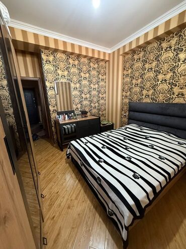 2252Azn madeyradan alınıb. 2 aydır tecili köç sebebi ile satılır