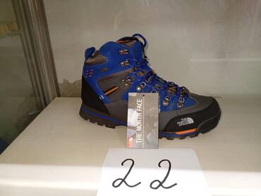 обувь ручной работы бишкек: Мужские ботинки, 42, The North Face, Новый, цвет - Серый