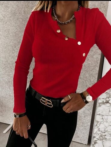 Bluze: Bluzica 
1700 din — 13