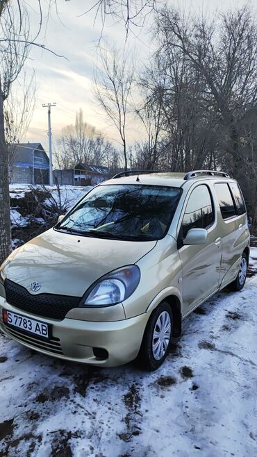 Toyota: Toyota Yaris Verso: 2001 г., 1.3 л, Механика, Бензин, Универсал