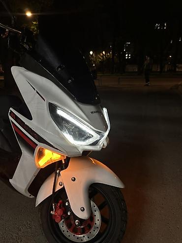 Скутеры: Продаётся мопед Maxi 150 куб. 🛵 Покупали недавно, состояние хорошее — 4