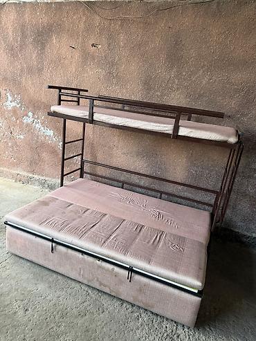bunk bed: Двухъярусная кровать-трансформер с мягкими матрасами и металлическим — 1