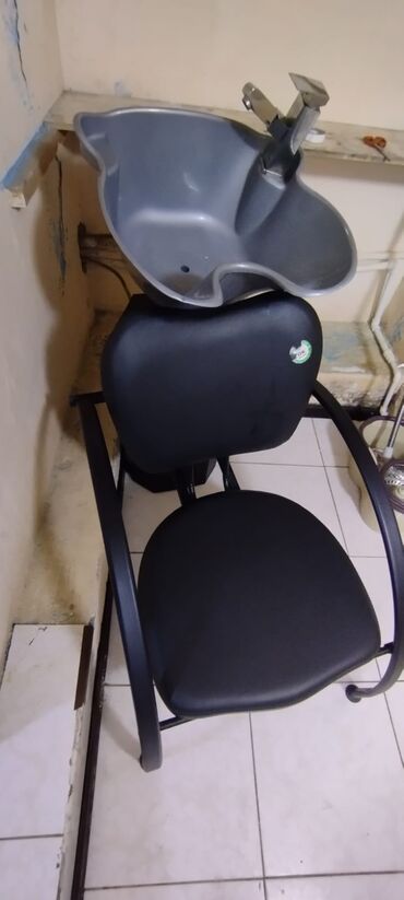 Digər mebel: *Sada*
Salon moykasi 200 azn
Ünvan Zabrat 5343