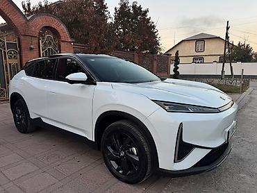 Dongfeng: Dongfeng Aeolus L7: 2025 г., Автомат, Электромобиль, Кроссовер — 1