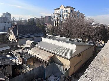 Продажа коттеджей и домов: Описание: Продаются участки в центре города,район Гоина. Этот объект — 10