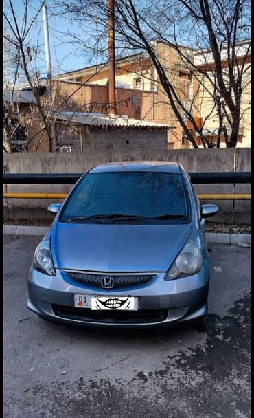 Honda: Honda Fit: 2004 г., 1.3 л, Вариатор, Бензин, Хэтчбэк