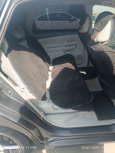 аренда авто с последующим выкупом в бишкеке: Toyota Prius: 2014 г., 1.8 л, Вариатор, Гибрид, Универсал