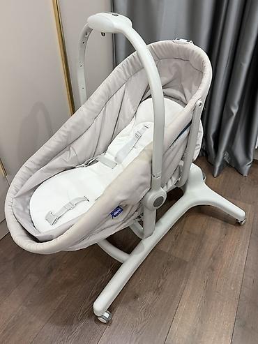 ванна для купания малыша: Детская колыбель-качалка Chicco Baby Hug 4 в 1 на колесиках и в — 9