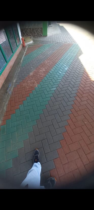 Каменщики, кладчики: Каменщик. 3-5 лет опыта — 17