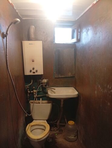 Otaqların günlük kirayəsi: 3 otaqlı həyət evi - Kiçik, qapalı həyətyanı sahəsi və dəmir hasar - — 15