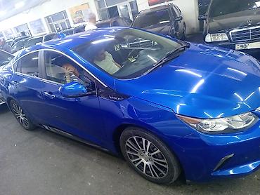 sevrolet kruz: Chevrolet Volt: 1.5 l | 2015 il 120000 km Sedan — 5